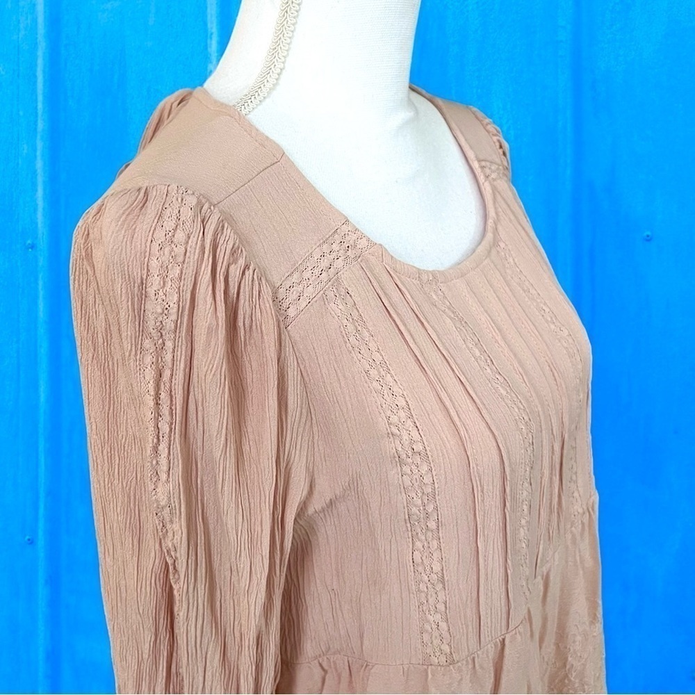 AE Blush Pink Long-sleeved Smocked Boho Top Scoop Neck Sz S - Picture 3 of 9